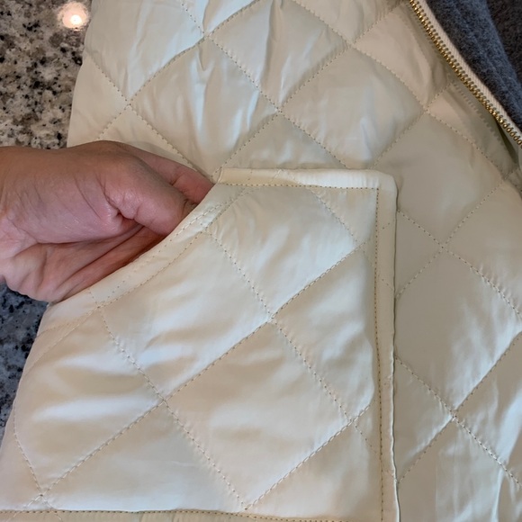 Reversible vest - Picture 6 of 7